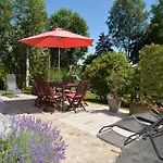 Charming Cottage, Thirimont 度假居 韦姆