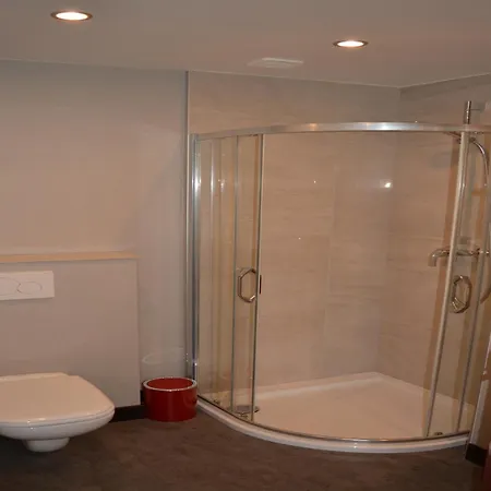 Charming Cottage, Thirimont 펜션 *