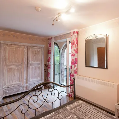 Charming Cottage, Thirimont * Waimes