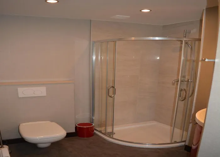 Charming Cottage, Thirimont Hébergement de vacances *